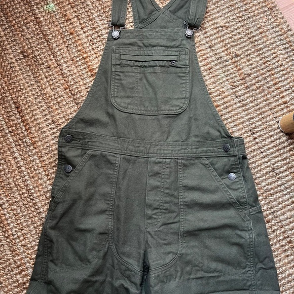 Patagonia Stand Up Overall Shorts in Basin Green - Picture 4 of 10